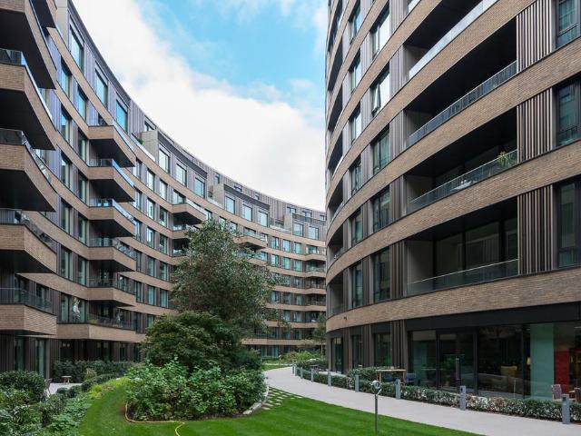 Flat for sale in Wood Lane Estate, Greater London