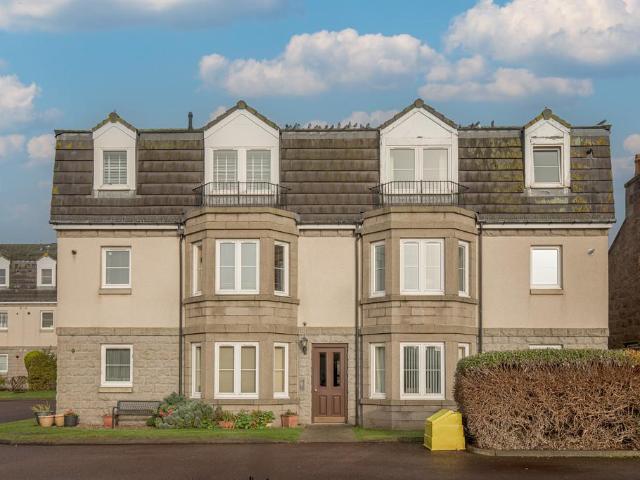 Flat for sale in Ballindoch, Scotland
