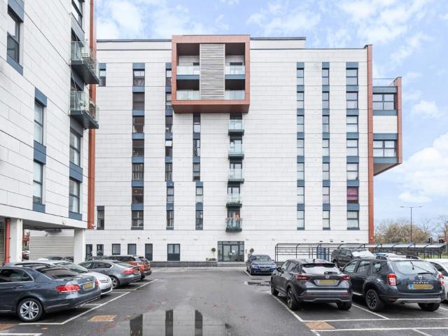 Flat for sale in Alton Barnes, Isle Of Man