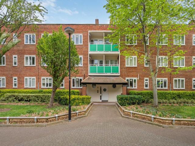 Flat for sale in Notting Hill, Greater London