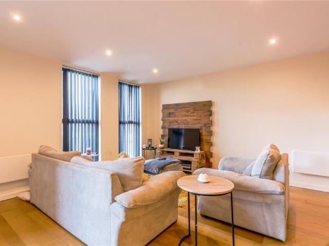 Flat for sale in Georgia, Greater Manchester