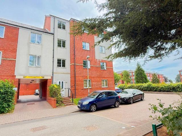 Flat for sale in Gravelly Hill, West Midlands