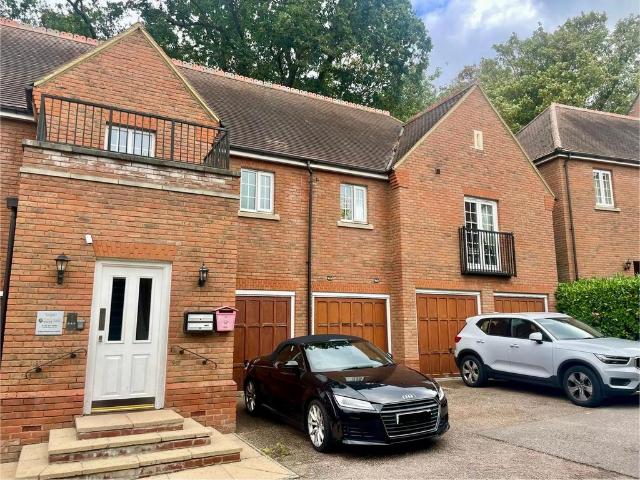 Flat for sale in Clements Park, Brentwood