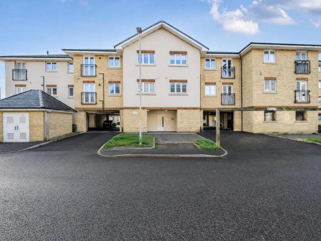 Flat for sale in Bourne Vale, Kent