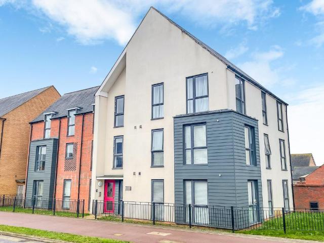 Flat for sale in Brooklands, Monkston Park