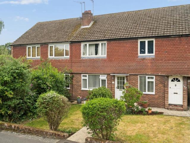 Flat for sale in Iver, Iver Heath