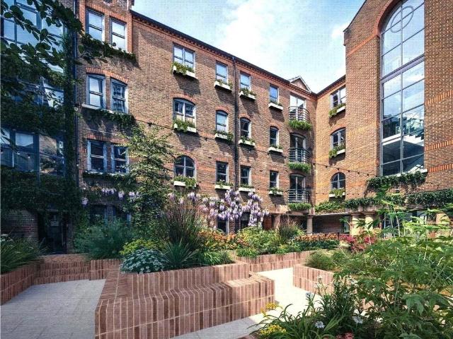 Flat for sale in Clerkenwell, Greater London