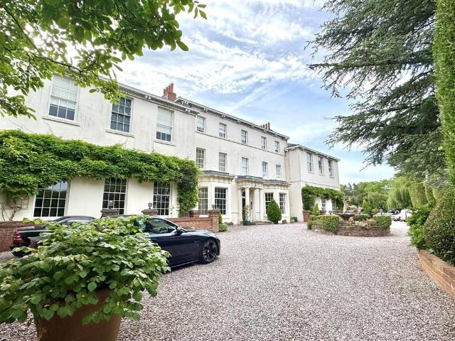 Flat for sale in Swanland, East Riding Of Yorkshire