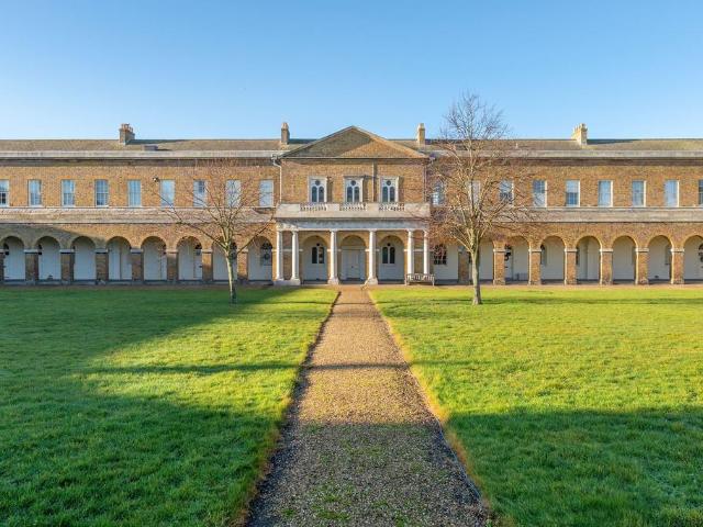 Flat for sale in Southtown, Stokesby