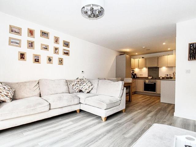 Flat for sale in St Ann's, Haddon