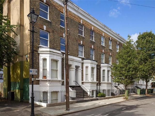 Flat for sale in Kennington, Greater London