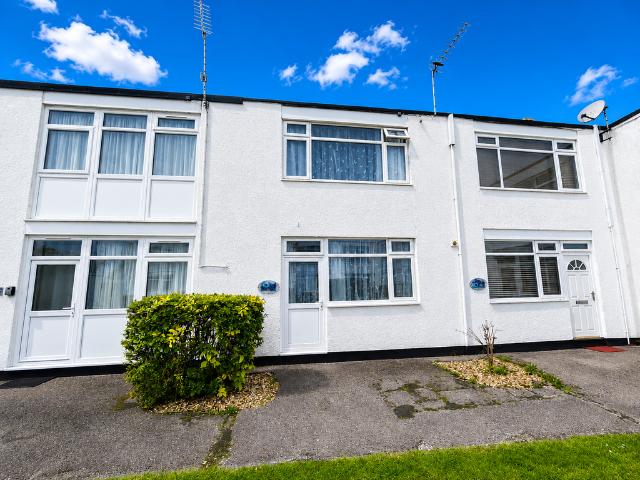 Flat for sale in Dawlish, Bridford