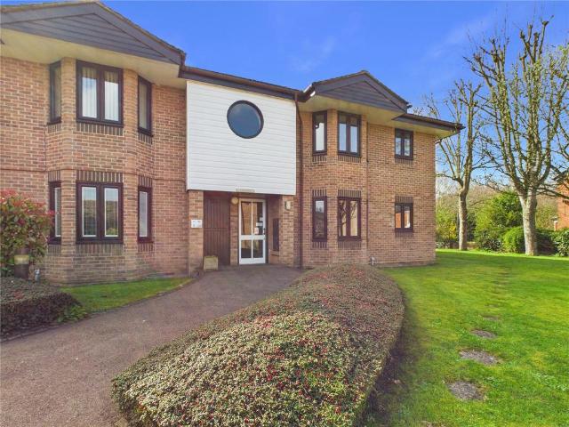 Flat for sale in Mistley, Dale Hill