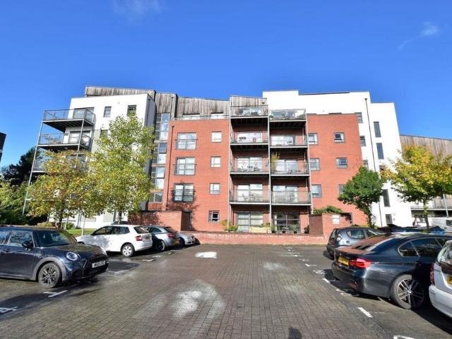 Flat for sale in Georgia, Greater Manchester