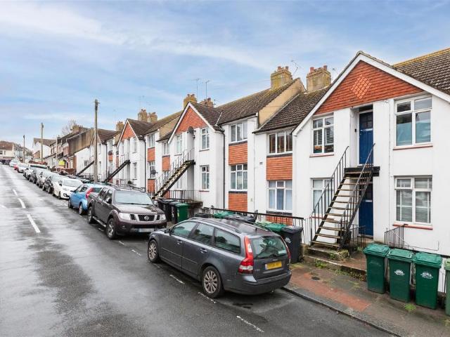 Flat for sale in Queen's Park, Brighton & Hove