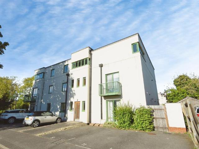 Flat for sale in Bocking, Braintree