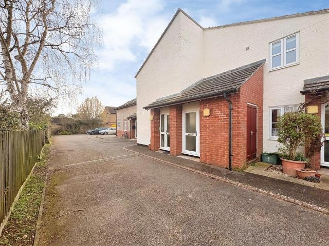 Flat for sale in Fen Drayton, Arrington