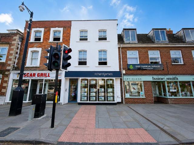 Flat for sale in Vastern, Wiltshire
