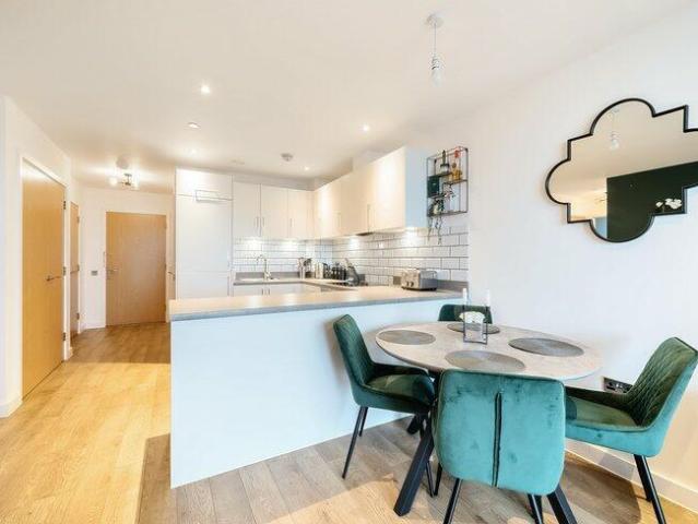Flat for sale in Monkston Park, Milton Keynes