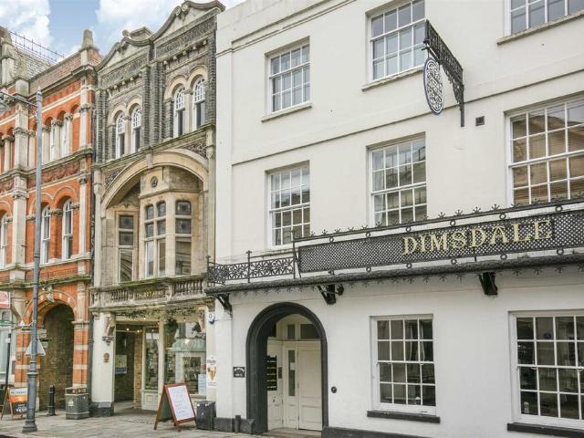Flat for sale in Hertford, Colliers End