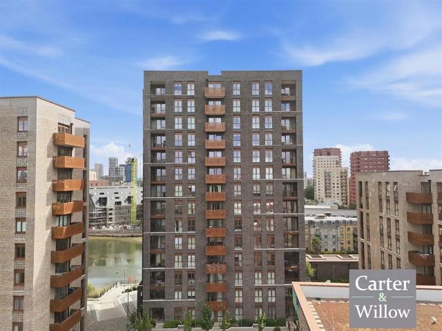 Flat for sale in Greater London
