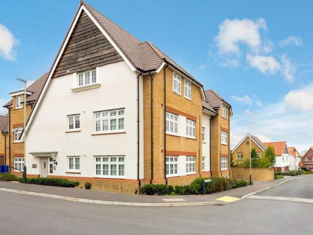 Flat for sale in Brizen Park, Tewkesbury
