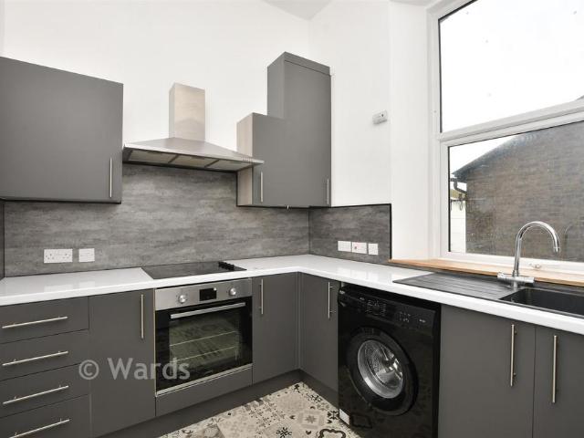 Flat for sale in Cliftonville West, Acol
