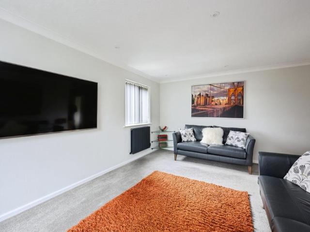 Flat for sale in Nork, Red Hill