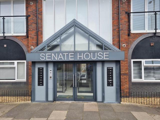 Flat for sale in Oakmere, Potters Bar