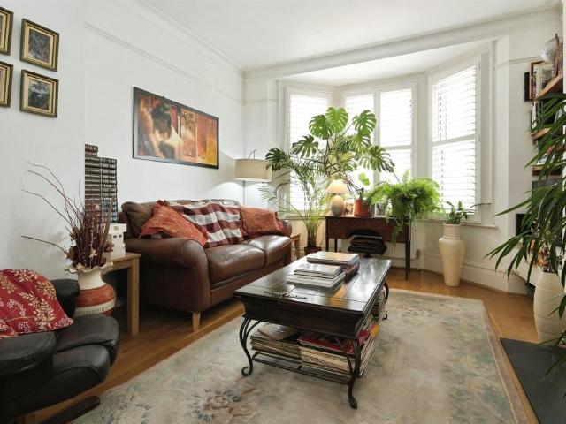 Flat for sale in Brunswick