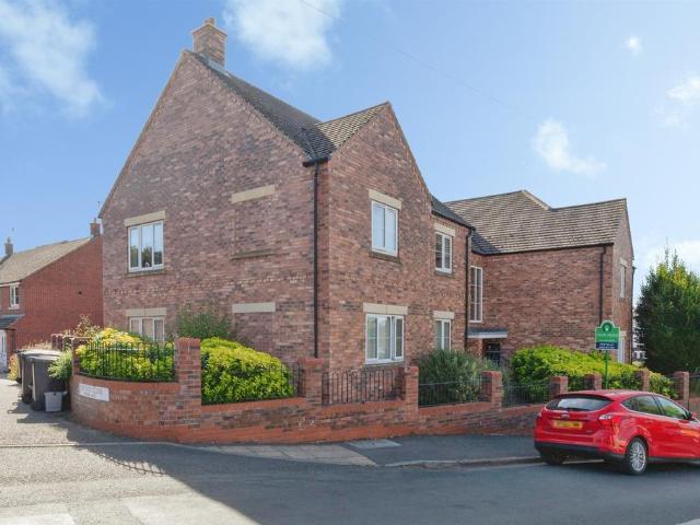 Flat for sale in Barwell, Hinckley and Bosworth