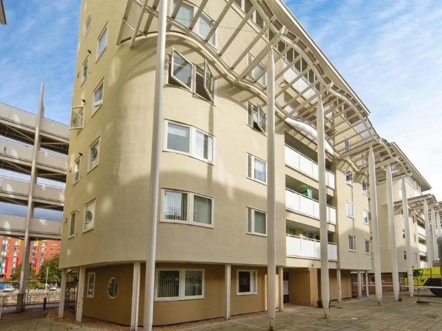 Flat for sale in Baltic Triangle, Liverpool