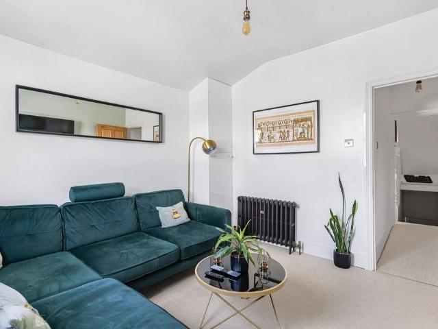 Flat for sale in Penge, Isle Of Man