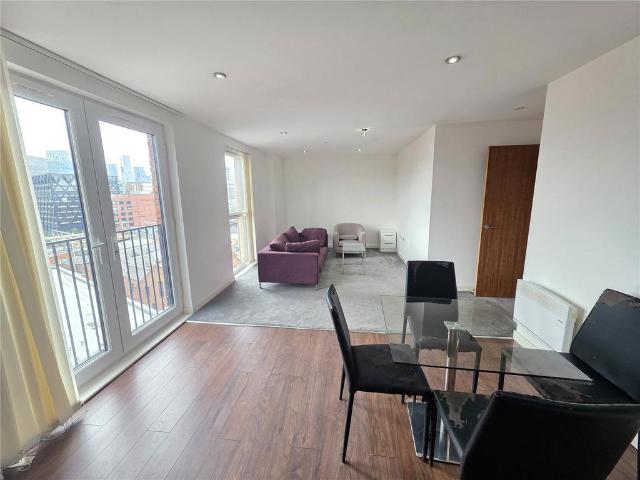 Flat for sale in City Centre, Salford