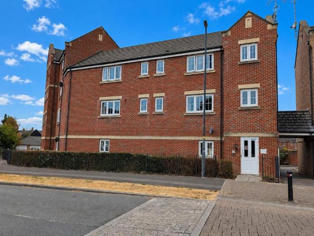 Flat for sale in Haydon End, Abbey Mead