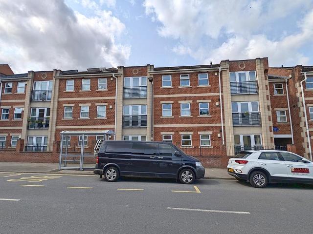 Flat for sale in Heeley Bottom, Meersbrook