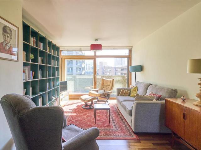 Flat for sale in Lyons, Greater London