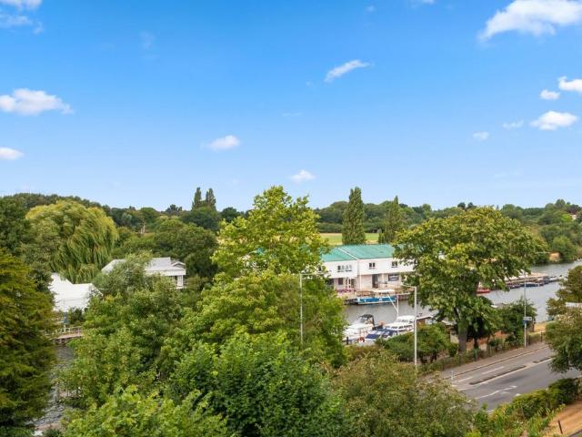 Flat for sale in Surbiton, Isle Of Man