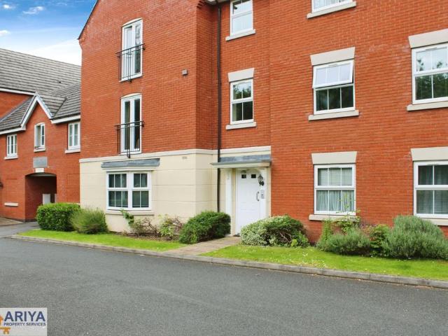 Flat for sale in Syston, Elmfield