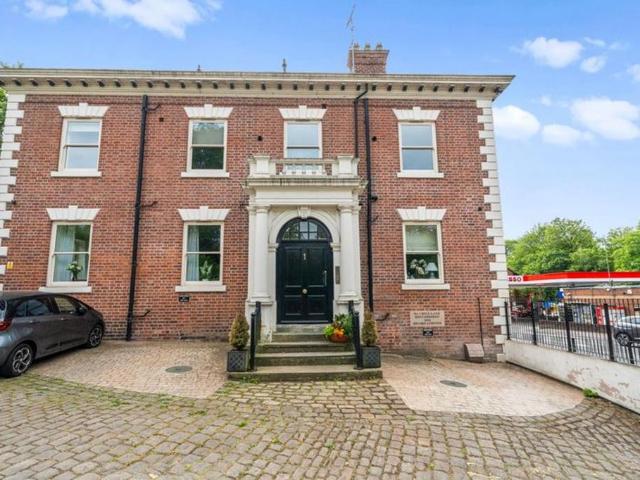 Flat for sale in Wargrave, Newton-le-willows