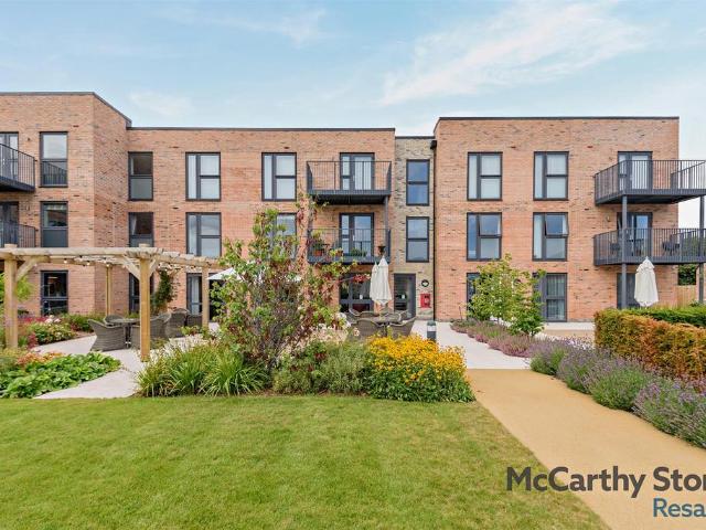 Flat for sale in St Johns, Wimborne