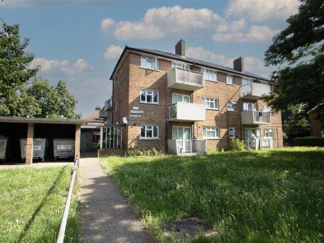 Flat for sale in Greater London