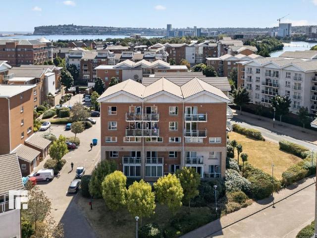 Flat for sale in Tiger Bay, Falcon Lodge