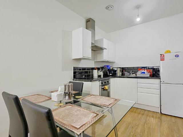 Flat for sale in West Yorkshire