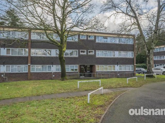 Flat for sale in Cotteridge, West Midlands