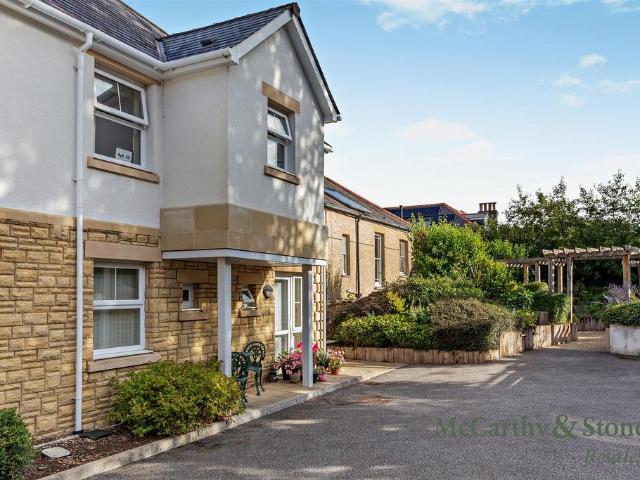 Flat for sale in Truru, Truro