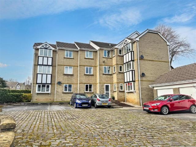 Flat for sale in Charlesworth, East Midlands