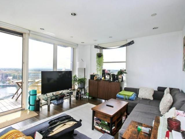 Flat for sale in Salford, Greater Manchester