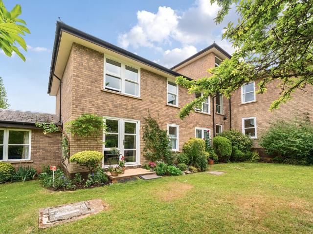 Flat for sale in Ewens Farm, Golden Valley