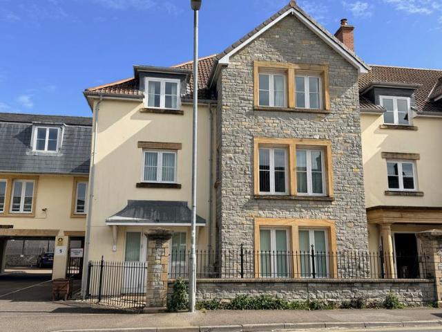 Flat for sale in Street, Somerset